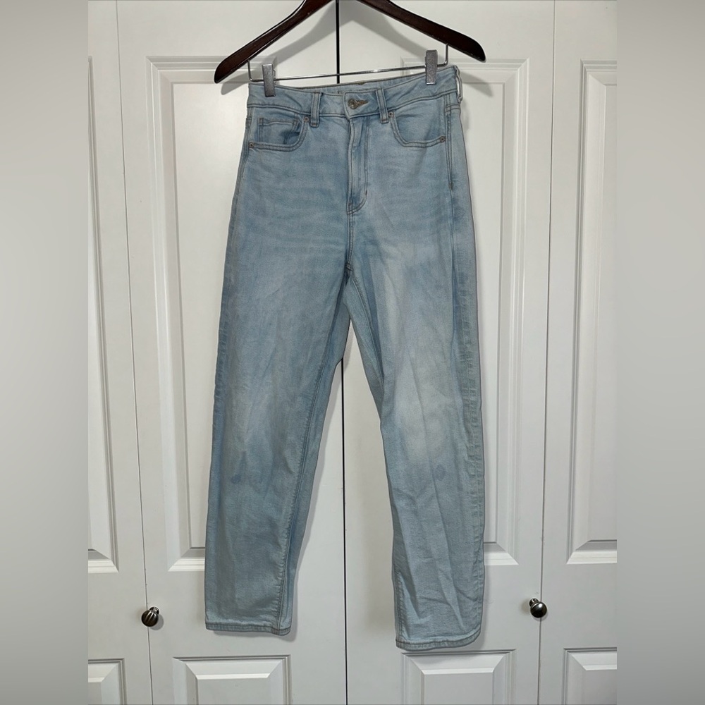 American Eagle Mom Straight Stretch Jeans Size 4 NWT